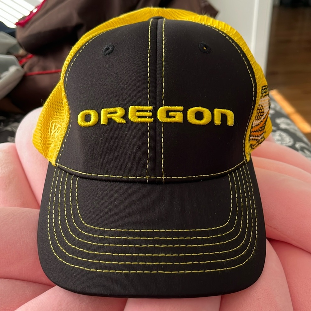 NWOT Oregon Ducks Hat Top of the World